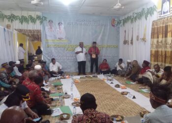 Pj. Gubernur Ali Baham Hadiri Perekatan Adat Jelang HUT Fakfak Ke-123