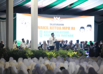 Di Hadapan Ribuan Santri Nahdlatul Wathon NTB, Muzani Paparkan Program Prioritas Prabowo