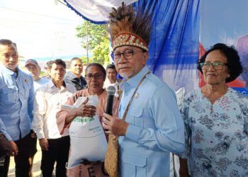 Menko Pangan Salurkan 2.094 Ton Beras untuk 69.810 Warga Papua Barat Daya