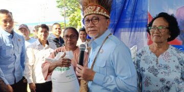 Menko Pangan Salurkan 2.094 Ton Beras untuk 69.810 Warga Papua Barat Daya